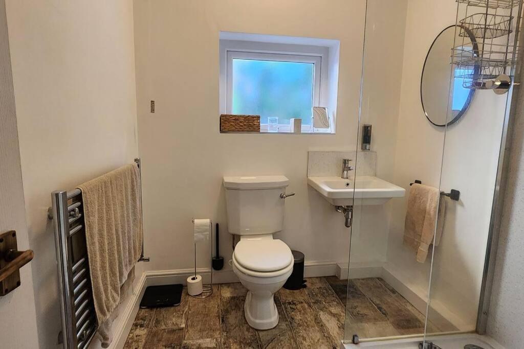 Spacious Guest Flat Near Roundhay Park Leeds  Exterior foto
